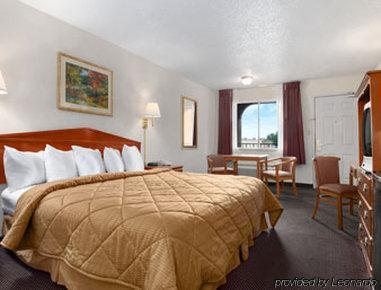 Мотель Super 8 By Wyndham Big Spring Tx Номер фото